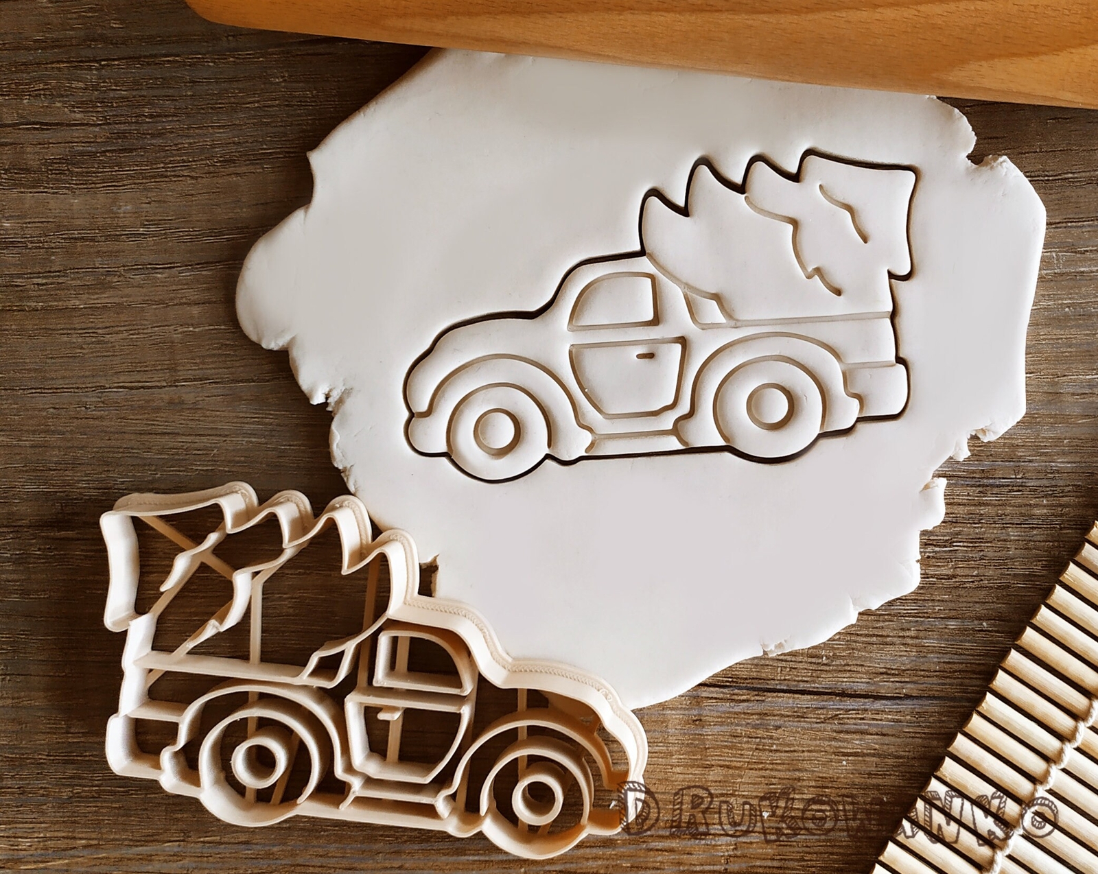 Christmas Tree Santa Car Cookie Cutter - Winter Baking Fun