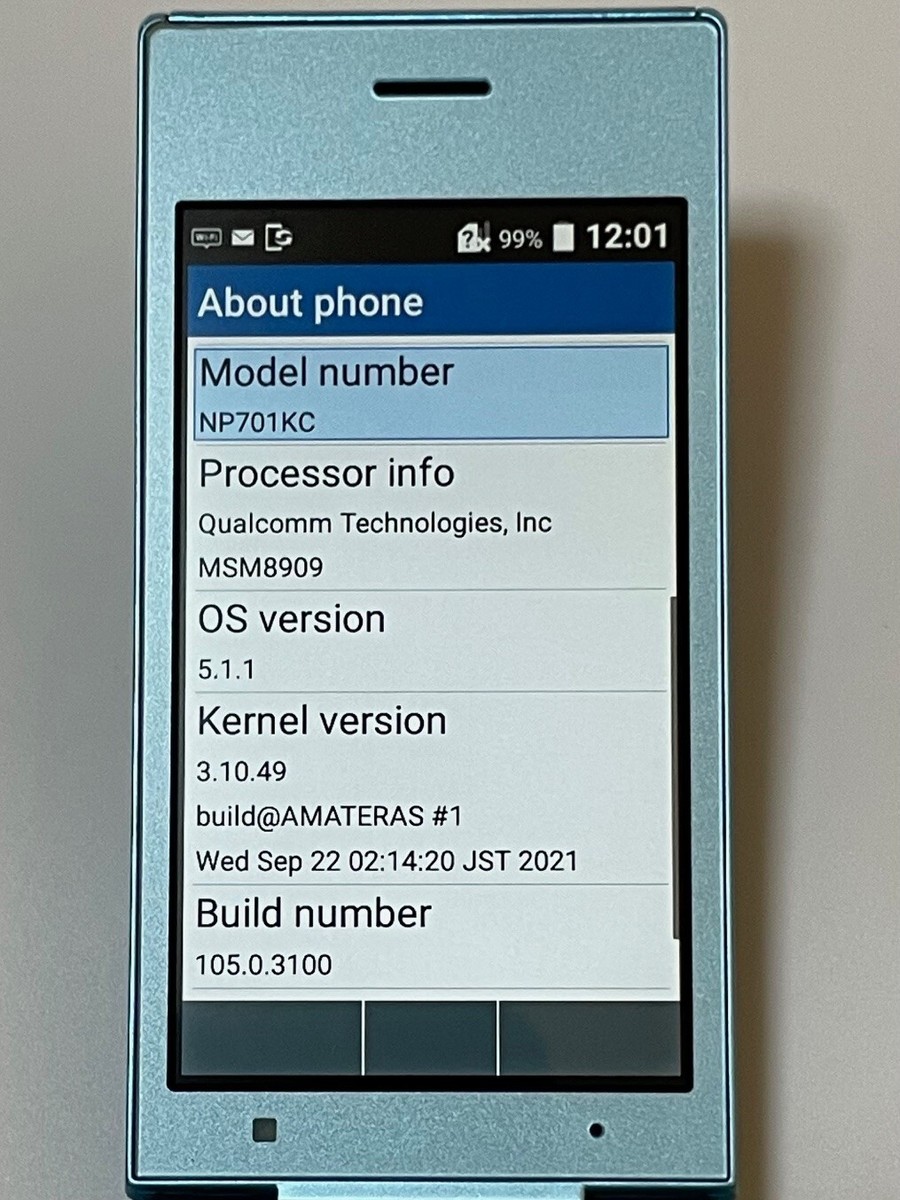 Kyocera 701KC/702KC Digno Keitai2 Android Flip Phone Kyocera 701KC/702KC Digno Keitai2 Android Flip Phone
