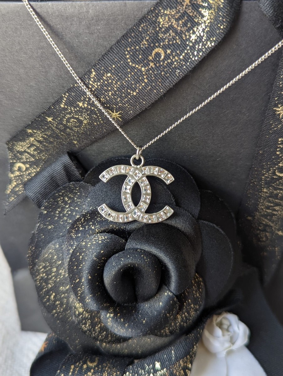 CHANEL クリスタルビーズ アンクレット Chanel earrings XL CC Crystals And Pearls Statement Limited