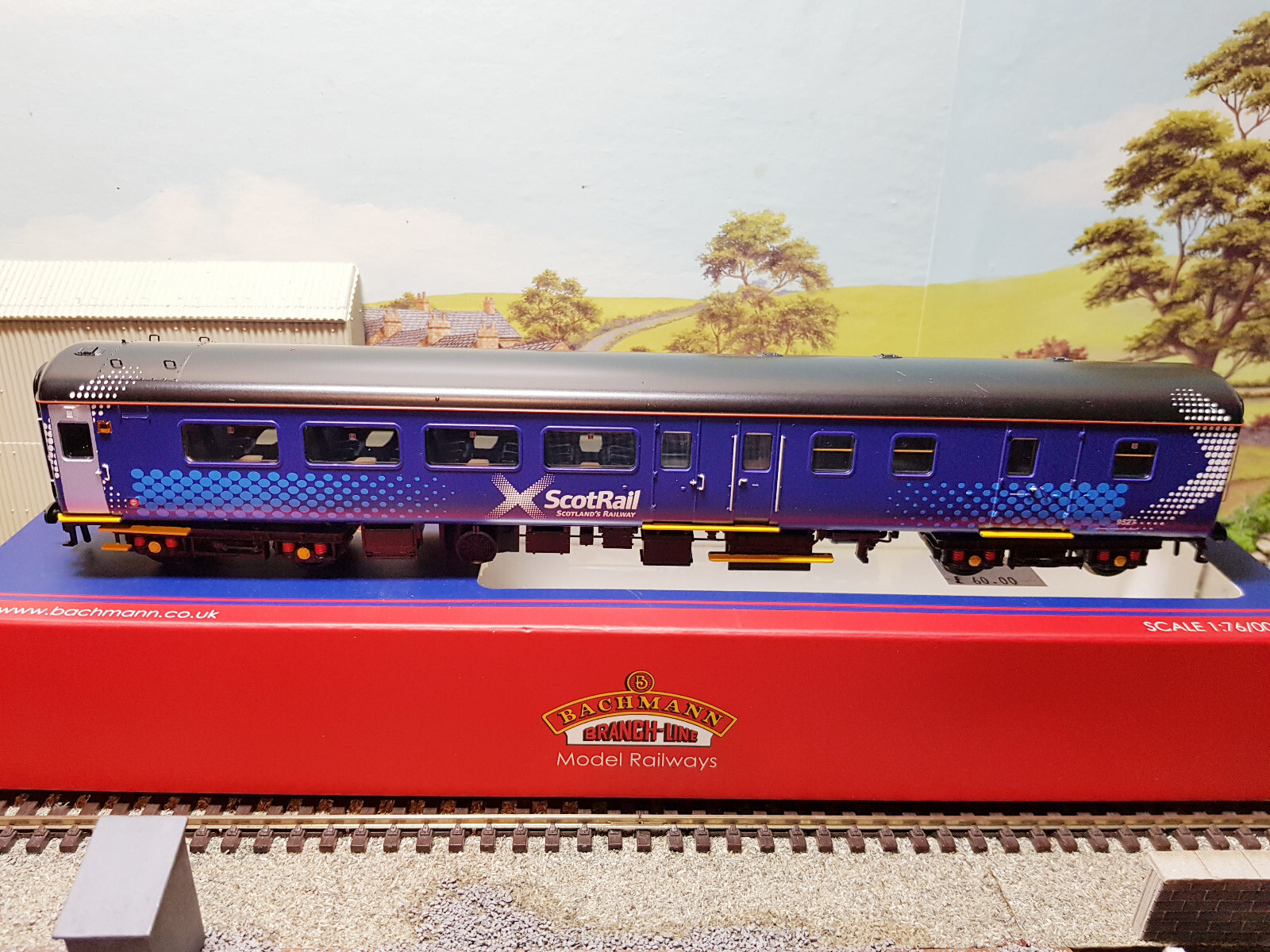 39-704 Bachmann BR MK2F BSO Brake Second Open Scotrail Saltire