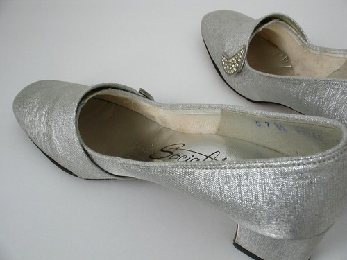 Vintage SOCIALITES Metallic Silver Block Heel Women’s Dress Shoes – Narrow, 7A? - Picture 10 of 15