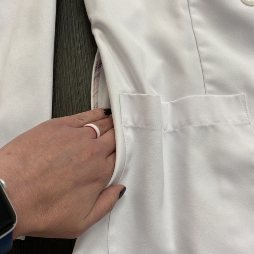 Ellody Lab Coat 4P with CanMedLabs Logo 3 Front Pockets and Side Vents - Picture 5 of 6