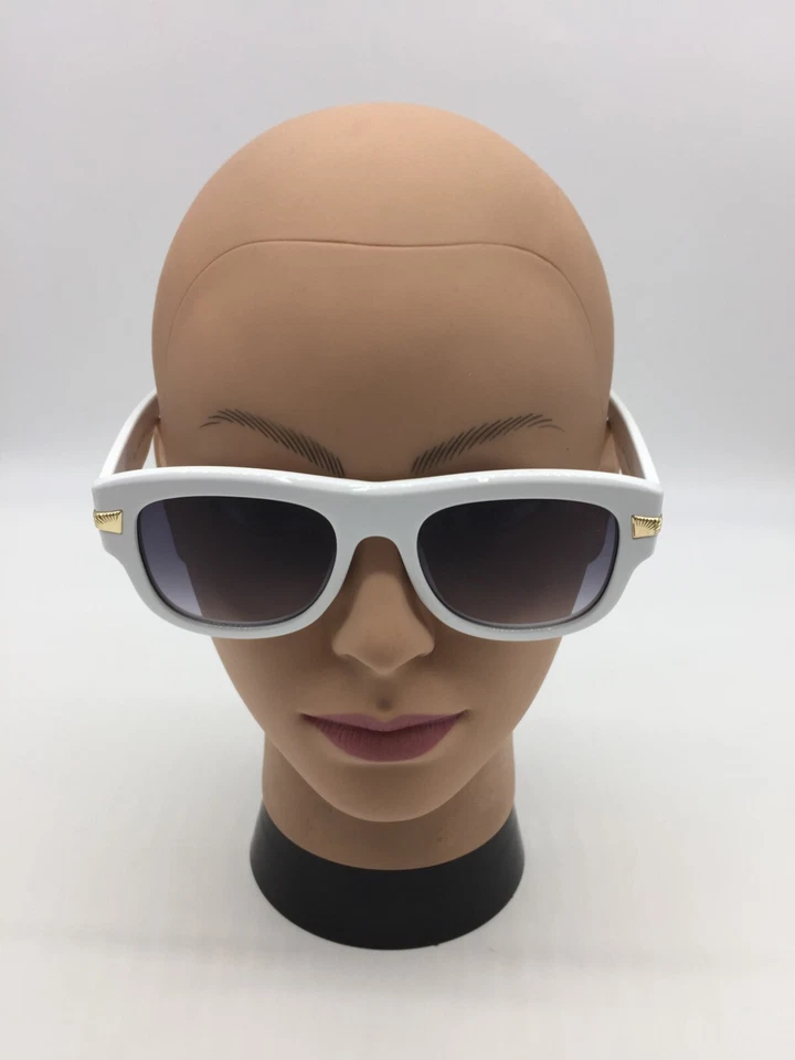 Gucci Women's White Designer Sunglasses 53-20-145 Grey Lens - Image 2 of 4