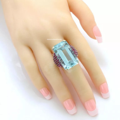 Solid Sterling 925 Silver 46.10 Carat Aquamarine and Rubies Deco Estate Ring