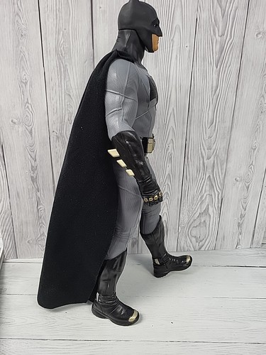 Dc Comics 19" Batman Figure With Cape & Moveable Joints Jakks Pacific 2015.PD - Picture 5 of 9