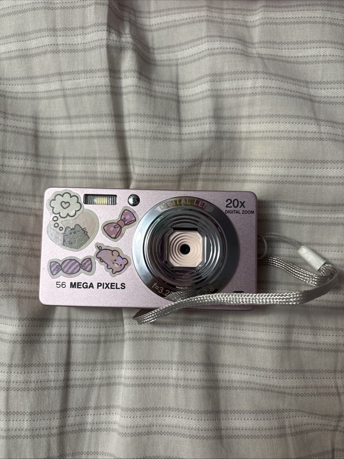 Pink Digital Camera with High-Quality Imaging-image