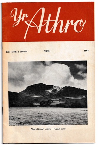Vintage Yr Athro UCAC Magazine Vol. 20 Issue 1 (Welsh Language) 1968