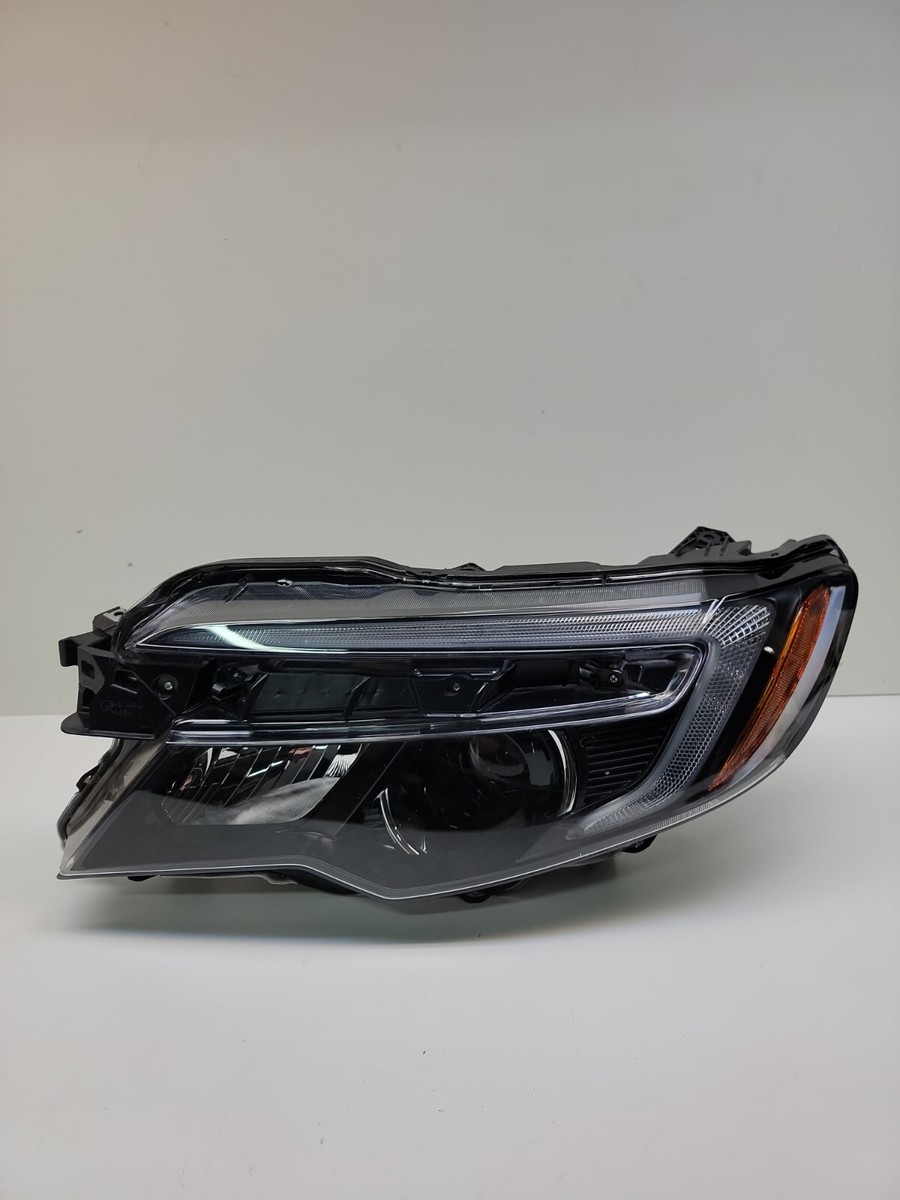 HONDAPILOT/RIDGELINE LEFT HEADLIGHT W/BRACKETS OEM 94944921 2016 