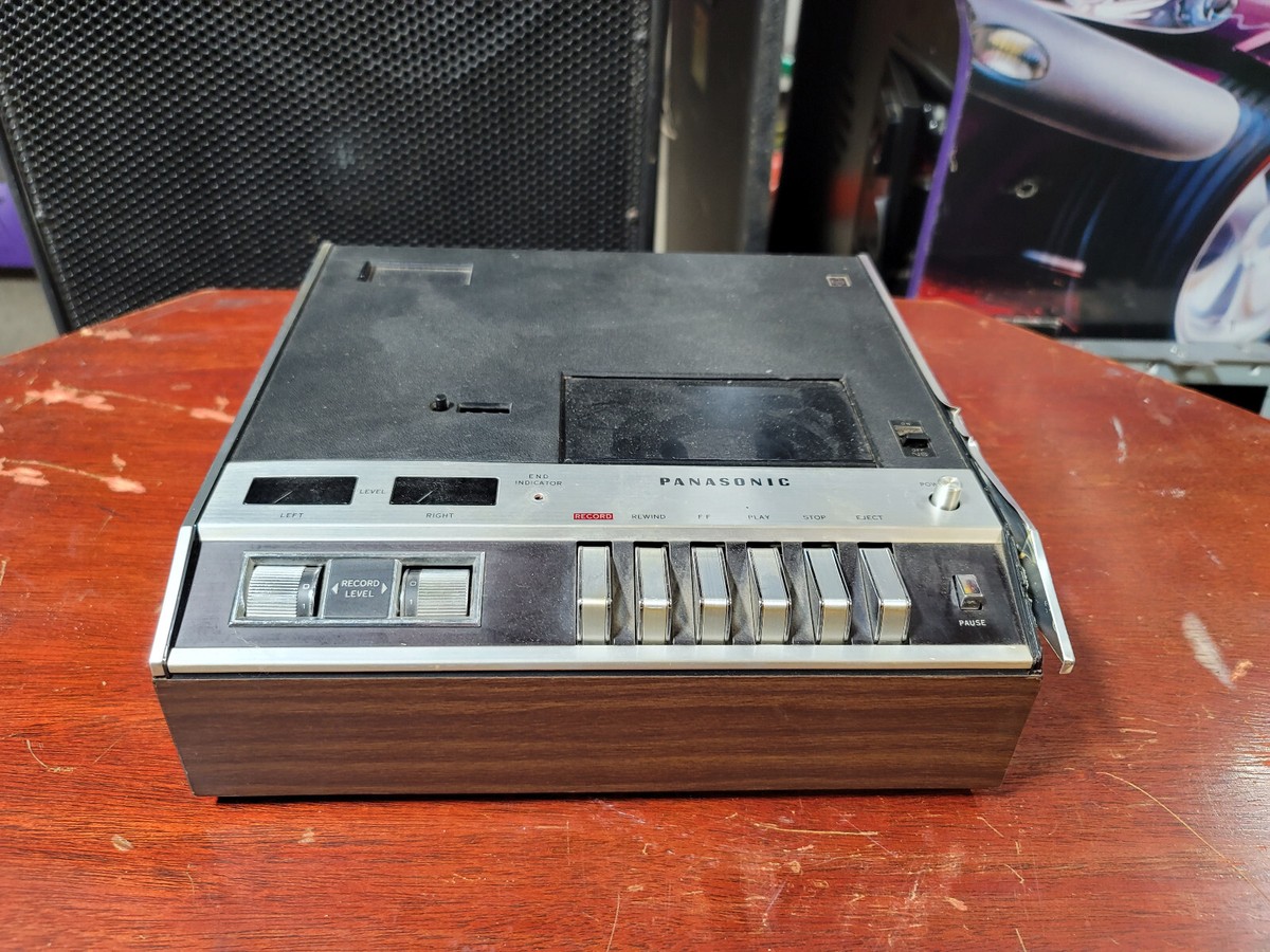 Vintage Panasonic Model RS-256US Cassette Tape Player Recorder