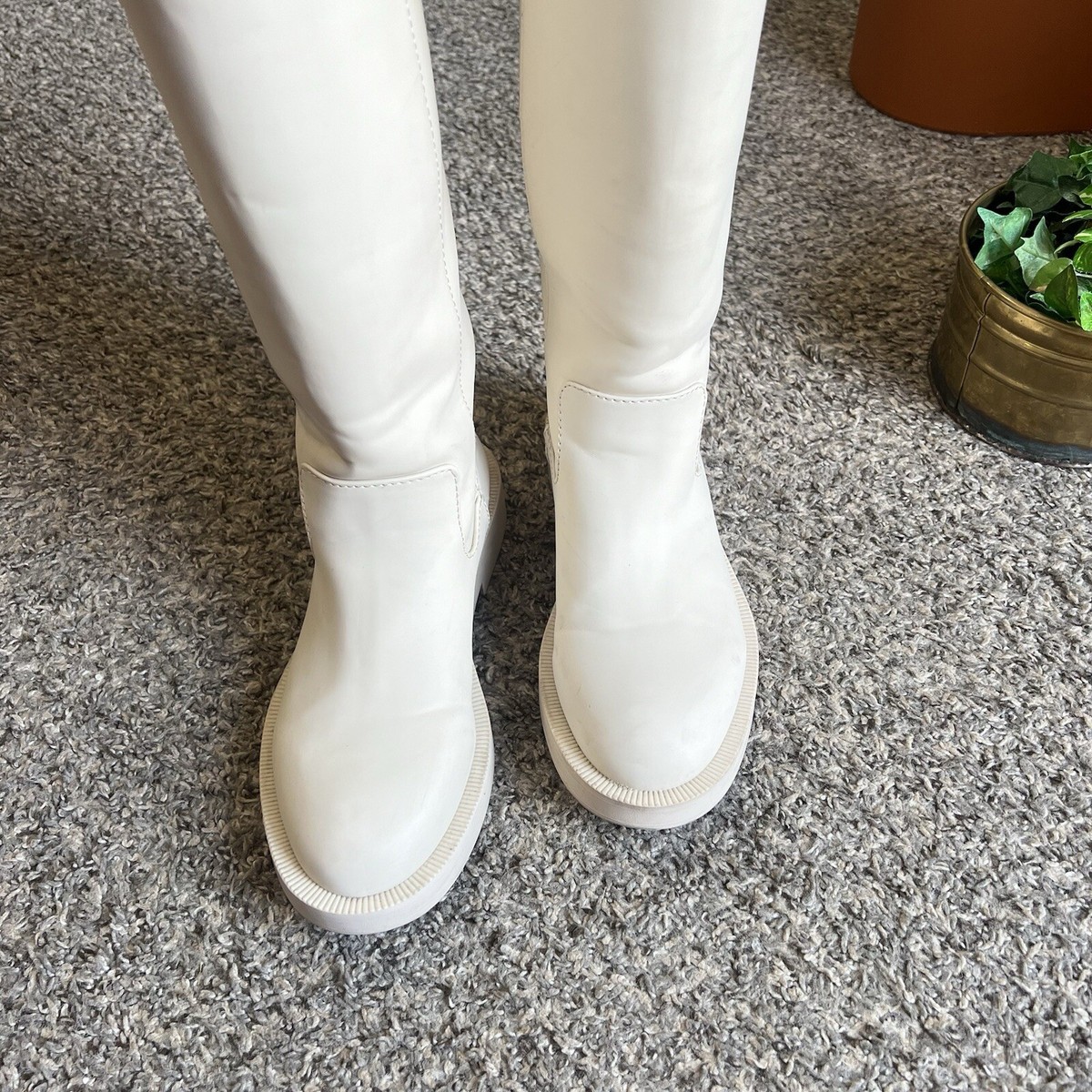らむ② Zara Rubberized Knee High Tall Boots Platform Rain Cream