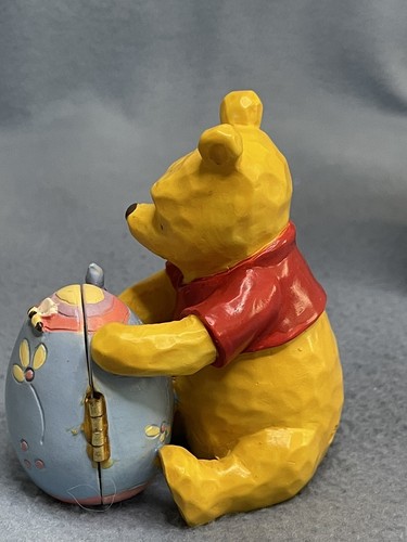 NEW Disney Midwest Classic Pooh Piglet Hinged Box Figure Easter Painting An Egg - Picture 12 of 22