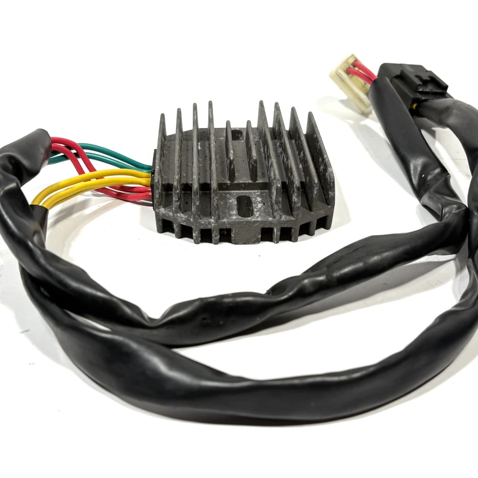 Honda CBR600F4i 2001 a 2006, regulador OEM, rectificador, probado P/N 31600-MBW-G90 Foto 2 de 4