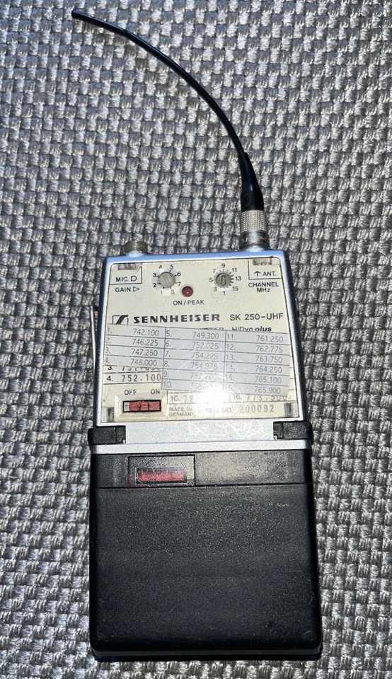 EMETEUR HF SENNHEISER SK 250 UHF - Photo 1/1
