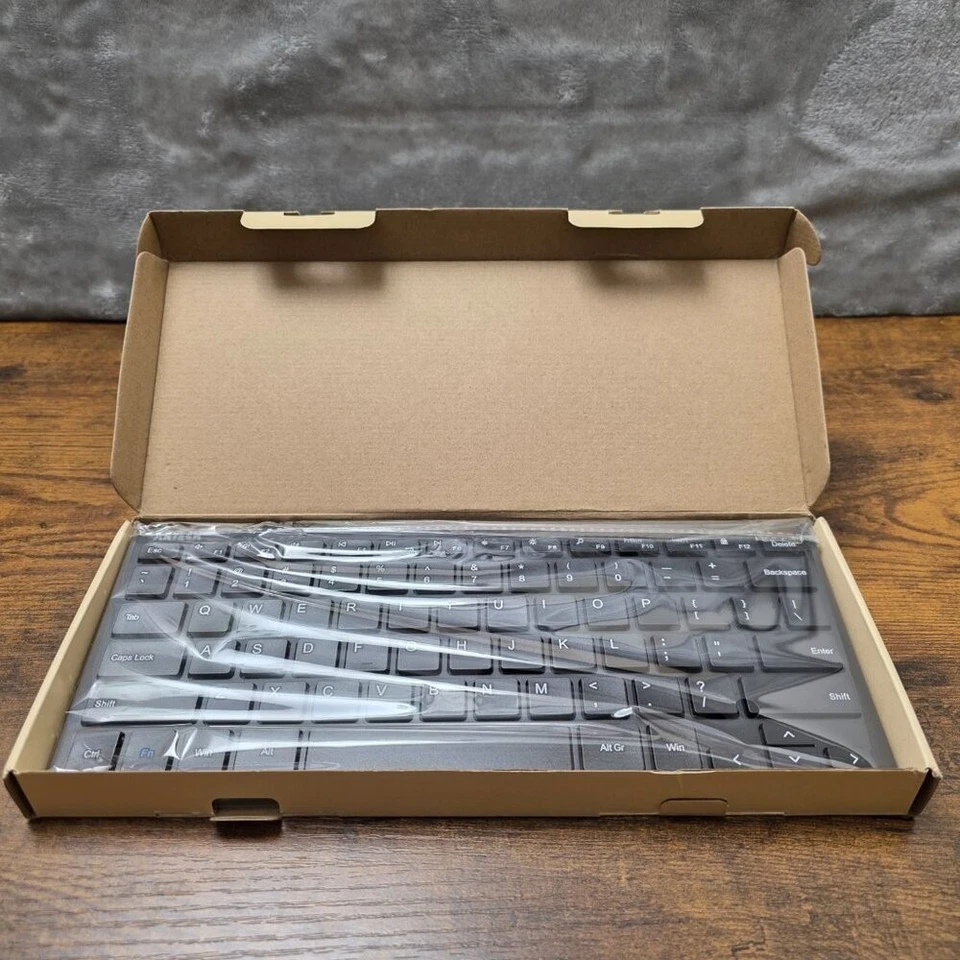 Arteck HW098 Universal Wireless Keyboard Black Bluetooth Slim – New Open Box - Image 3 of 4