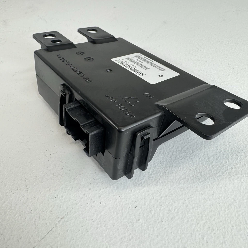 Dodge Durango Jeep Grand Cherokee 2011-2013 módulo de detección de punto ciego OEM Foto 2 de 4