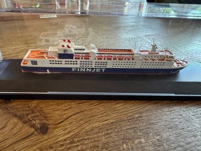 Schiffsmodell Wasserlinien Modell - 1:1250 - MS Finnjet - im Herpa Schaukasten