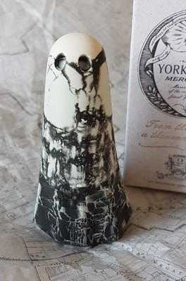 Großes Gespenst ~ weiß & schwarz ~ Mono ~ York Ghost Merchants ~ Originalverpackt ~ Neu