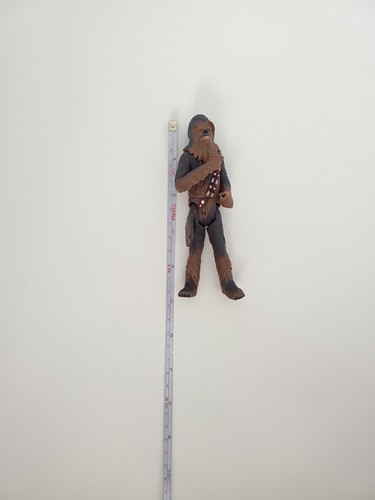 Star Wars 2005 Chewbacca 4.5 Inch Action Figure Hasbro - Picture 7 of 9