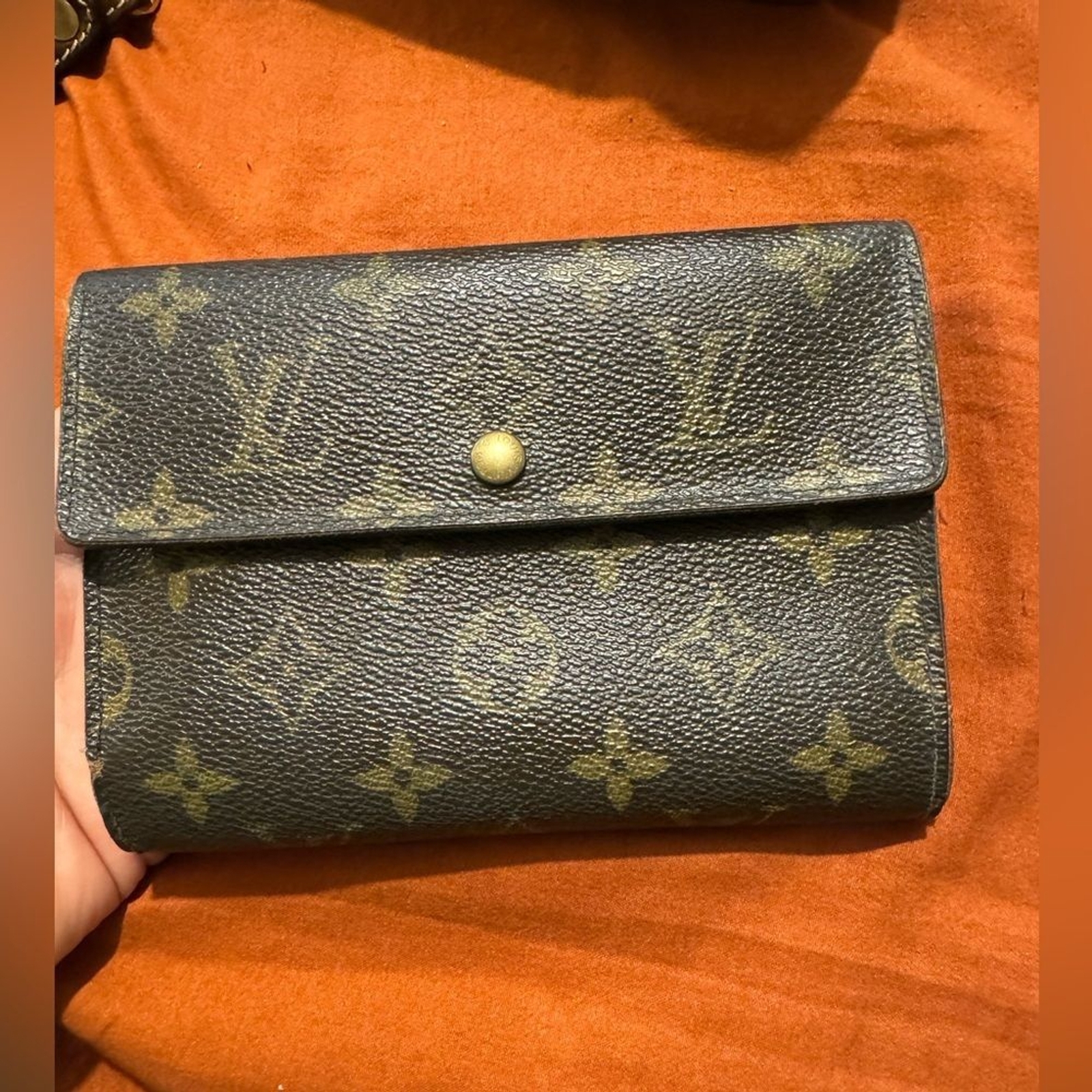 LV monogram medium sized wallet - image 1