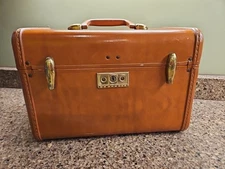 Samsonite Makeup Suitcase with Tray.  No Key or Mirror 13"x9"x8"Vintage