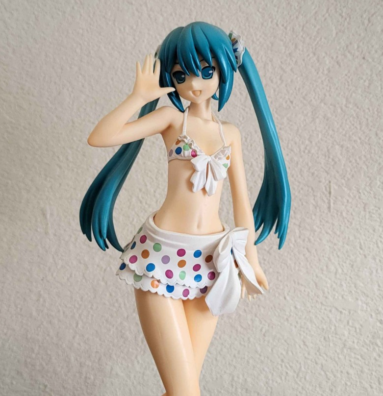 Hatsune Miku SEGA Project DIVA F Polka Dot Bikini Anime Figure