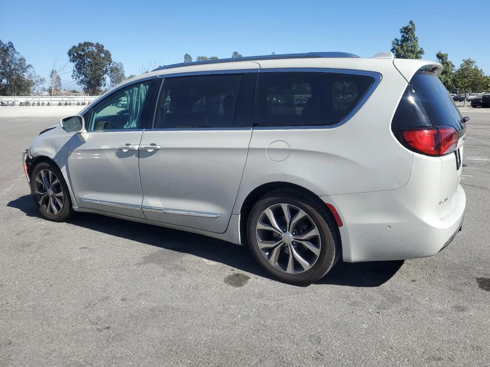 Used Left Windshield fits: 2017 Chrysler Pacifica L. chrome moulding Left Grade - Image 2 of 4