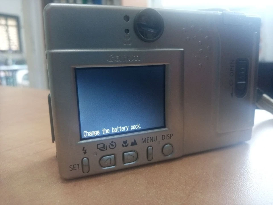 Canon PowerShot S110 2.1MP Digital ELPH Camera Kit 7016A001AA - Image 3 of 4