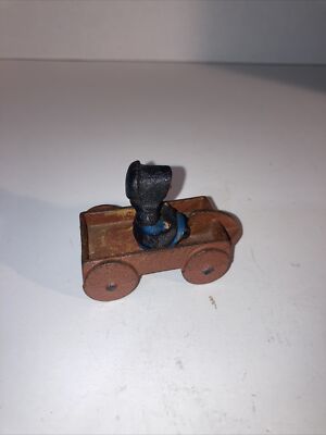Original John Wright Wilton Vintage hand-painted cast iron Amish girl in a wagon