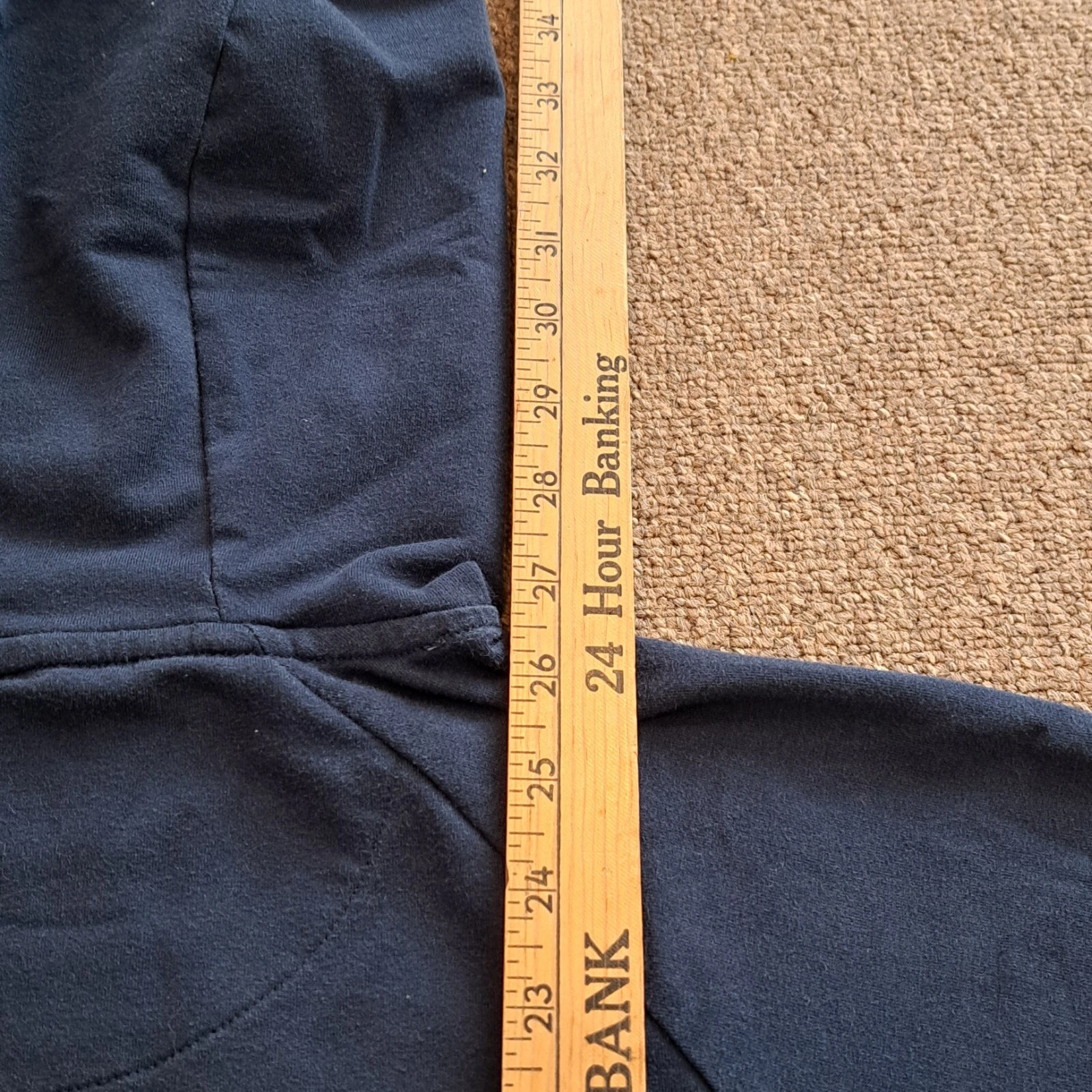 gymshark logo pockets athleisure workout casual euc hoodie