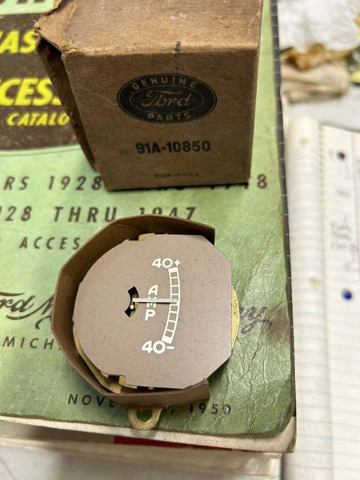 1939 年福特标准电流表仪表板 #91A-10850 NOS AMP 量规带盒 — 第 2/3 张图片