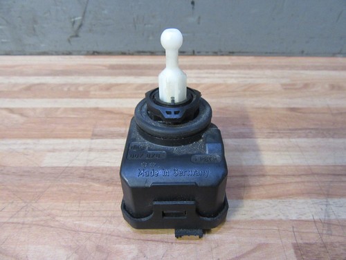 STELLMOTOR SCHEINWERFER Original + VW Polo 6N Golf 4 Bora Passat 3BG 1J0941295C