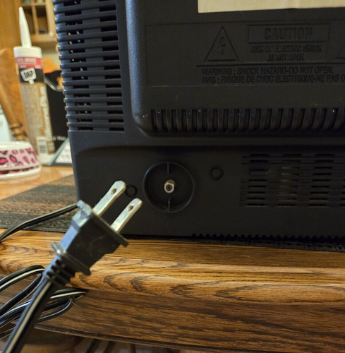 Vintage Gaming Newtech TV-1303 CRT COLOR TV TESTED TV-1301 RETRO BLACK - Picture 8 of 8