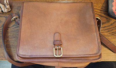 Vintage Coach Saddle Pouch standard 9590 MADE IN NEW YORK CITY Saddle Brown