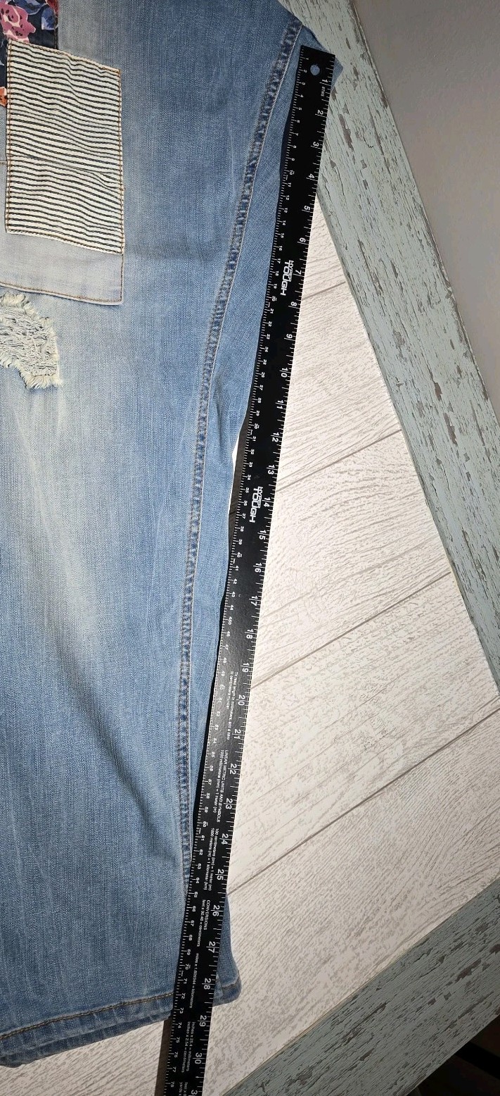 Cato Premium Distressed Patchwork Denim Jeans Siz… - image 9