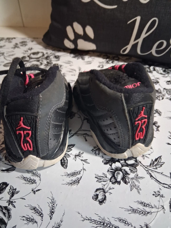 Nike Air Jordan 14 Retro Gris/Negro/Hiper Rosa 654971-028 Niño Pequeño Talla 4C Foto 4 de 4