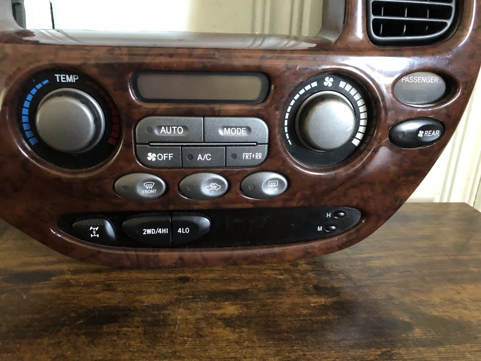 2005 - 2007 TOYOTA SEQUOIA 4WD A/C AQUECEDOR PAINEL DE CONTROLE CLIMÁTICO MOLDURA ACABAMENTO FABRICANTE DE EQUIPAMENTO ORIGINAL - Imagem 4 de 4