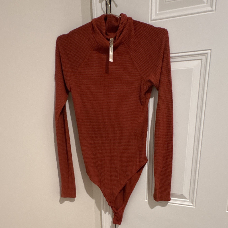 Free People Rust Ribbed Stretch Turtleneck Bodysuit Women’s Size L