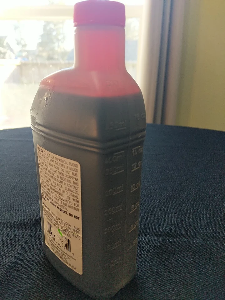 Pinta de Sangre Falsa 16 Fl Oz Disfraz Cine TV Teatro Accesorio Lavable Coagulado Foto 3 de 4