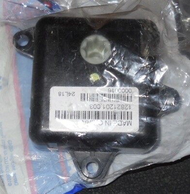 NOS 2006-15 GM AC Heater Actuator 15-73282
