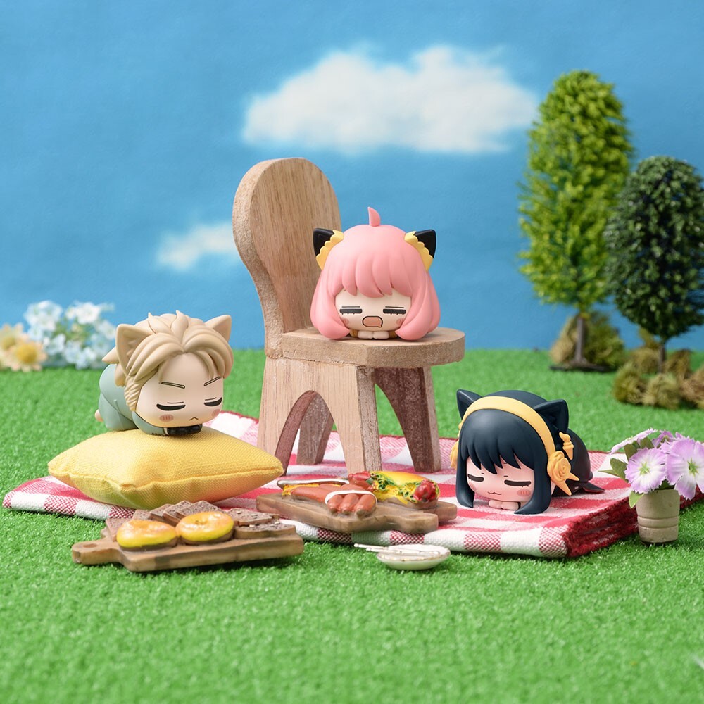 SPY X FAMILY Ohiruneko Sleeping Cat Figure 