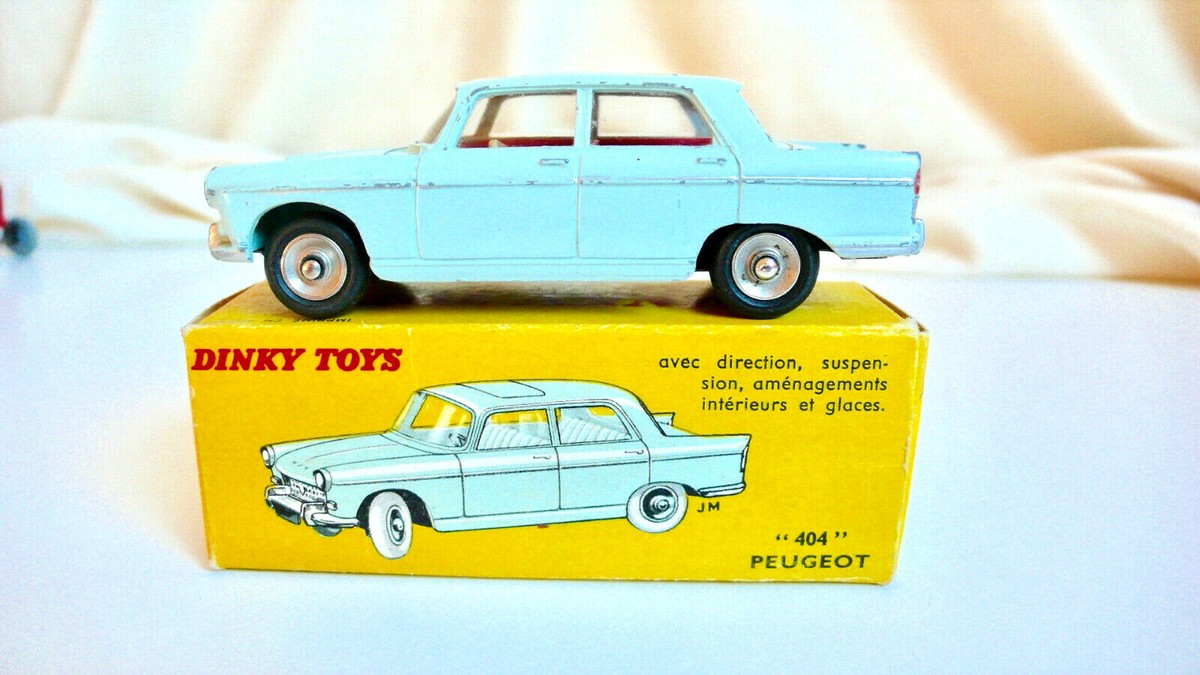 DINKY TOYS PEUGEOT 404 BERLINE 1960 REF 553 BOITE D'ORIGINE BON ÉTAT 1961 DINKY TOYS PEUGEOT 404 BERLINE 1960 REF 553 BOITE D'ORIGINE BON ÉTAT 1961