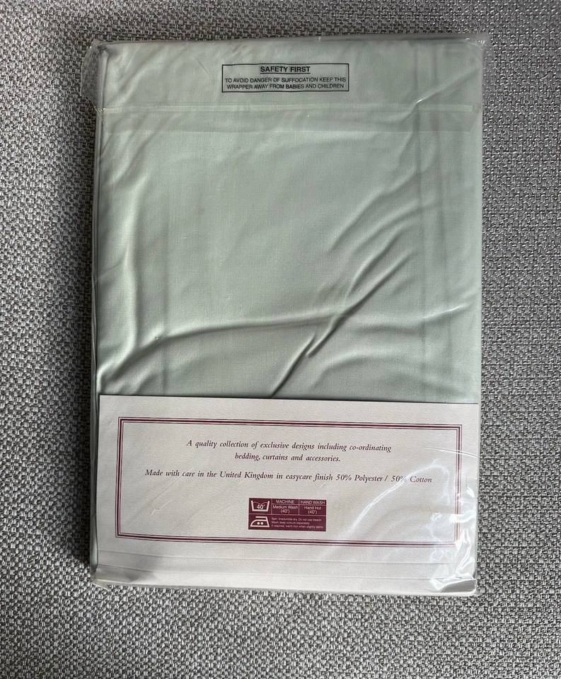 Thomas Frederick Luxury Fitted Sheet 180x200cm In Green - Image 2 of 2