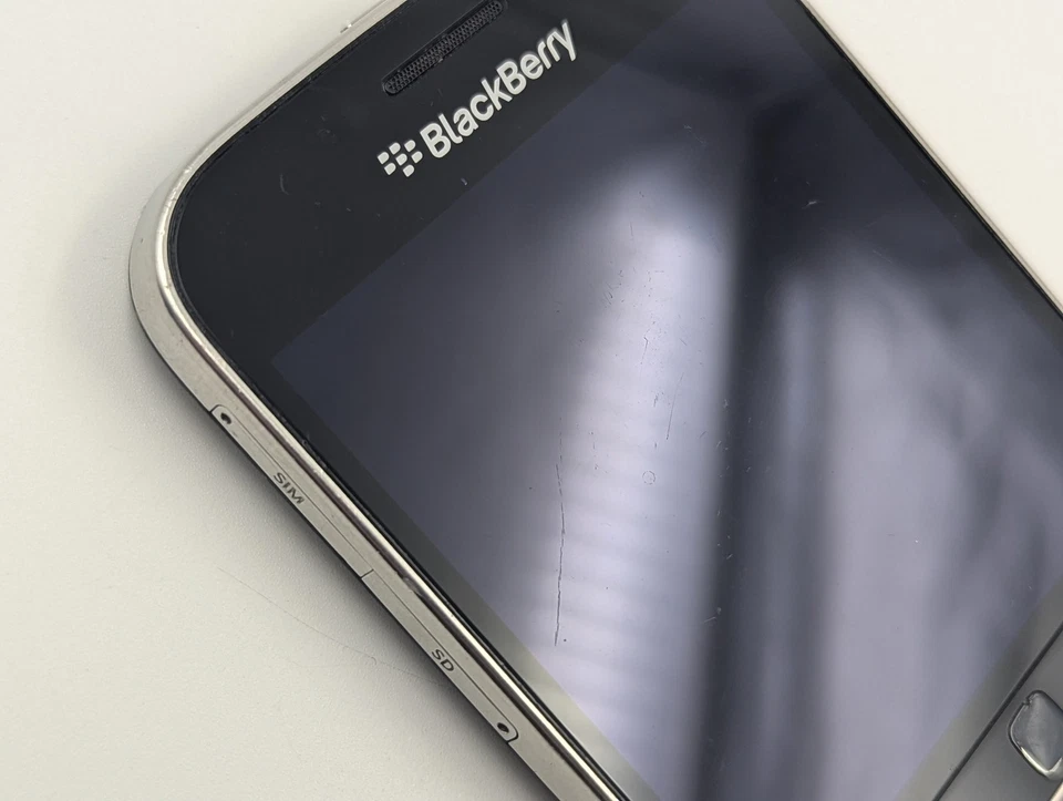 Blackberry Classic Q20 16GB Schwarz Android Smartphone mit Tasten SQC1001 ✅ - Bild 4 von 4