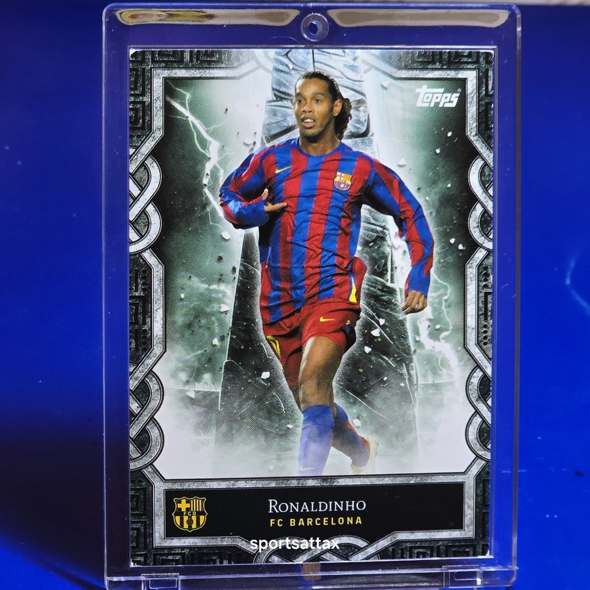 Topps FC Barcelona Fan Set 2024/2025 Ronaldinho Monolith MO-10