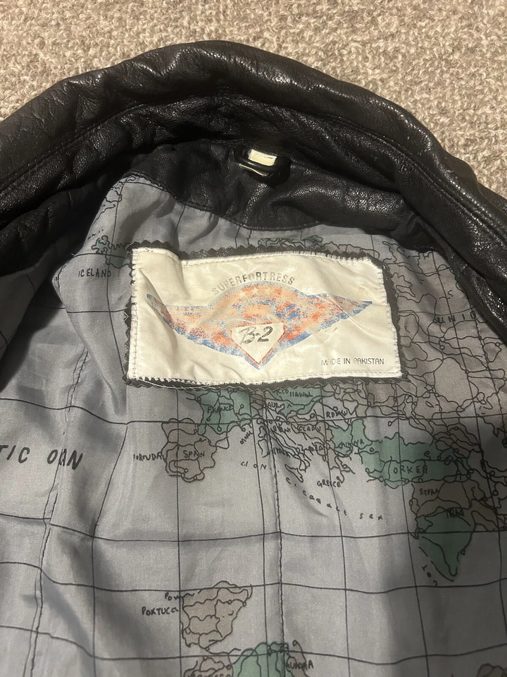 Vintage B-2 Super Fortress Leather Bomber Jacket Men’s XL Black Flight Map Lined - Image 4 of 4
