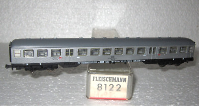 FLEISCHMANN 8122 N DB SILBERLING 2nd CLASS PASSENGER CAR OVP 'B' SILVER FISH