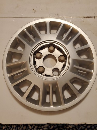 OEM GM 9594812 Center Hub Cap For 2004-2006 Chevy Malibu 15" 5-Spoke Wheels