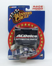 Winner's Circle Race Hood Series 1:64 Harvick 2 AC Delco Monte Carlo 2001