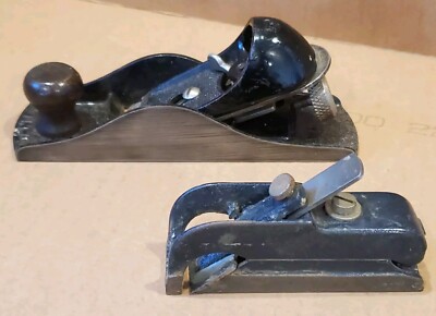 2 Vintage STANLEY Hand Planes.#220 Block,#75? Bull Nose, Old Carpenters Tools