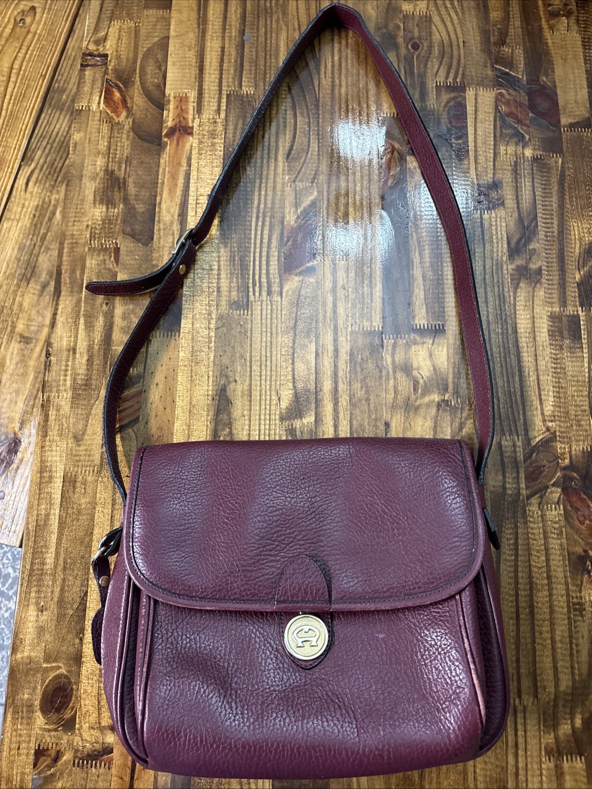 ETIENNE AIGNER Leather Brass Oxblood Handbag Purse Crossbody Bag VINTAGE